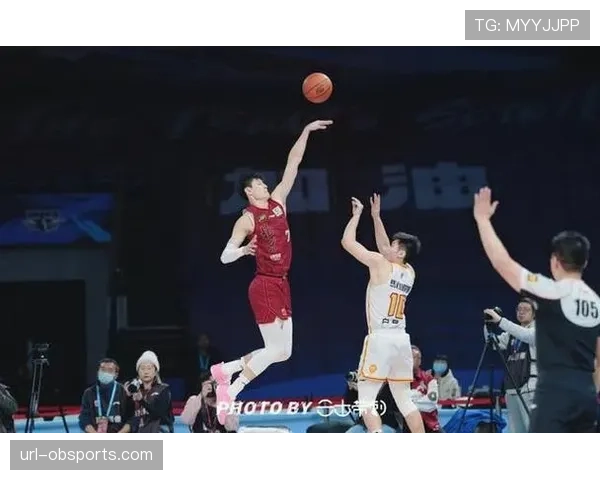 深圳马可波罗104-103险胜北京控股，史密斯贡献36分8篮板8助攻